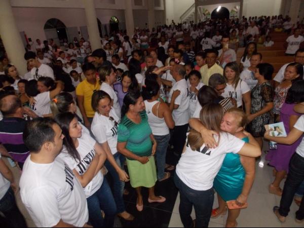 II nota Neylivia - Emoção marca a missa de sétimo dia da saudosa Neylivia da Costa - Imagem 17