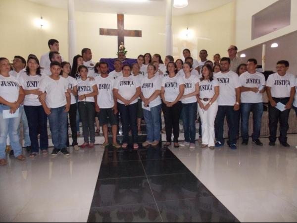 II nota Neylivia - Emoção marca a missa de sétimo dia da saudosa Neylivia da Costa - Imagem 21