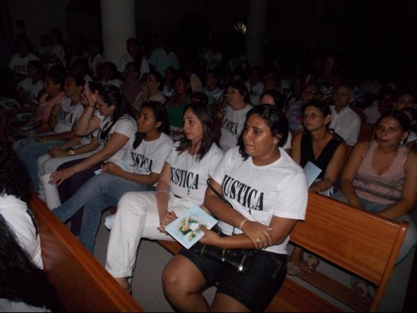 II nota Neylivia - Emoção marca a missa de sétimo dia da saudosa Neylivia da Costa - Imagem 15