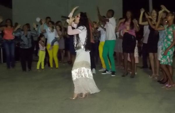Dia do evangélico é comemorado com grande festa e muito louvor  em Canavieira - Imagem 1