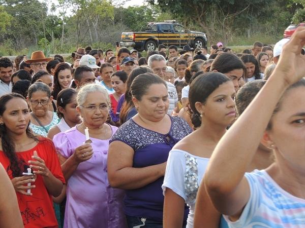 Visita da Divina Santa Cruz enaltece a fé  na região - Imagem 5