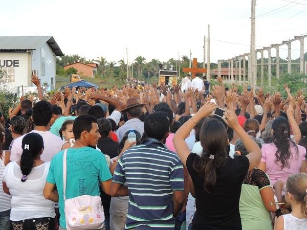 Visita da Divina Santa Cruz enaltece a fé  na região - Imagem 1