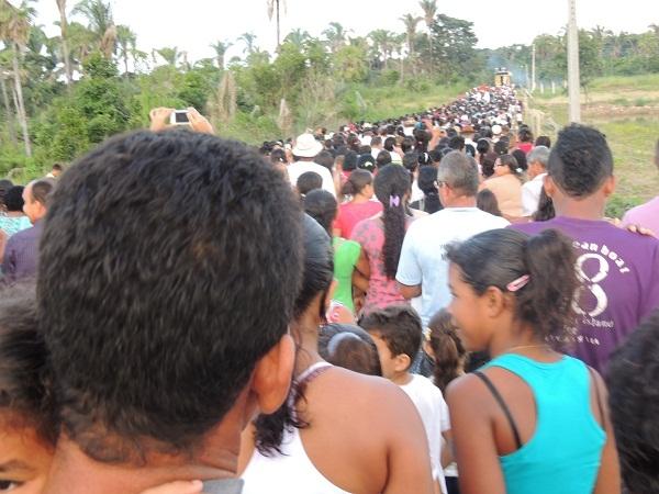 Visita da Divina Santa Cruz enaltece a fé  na região - Imagem 4