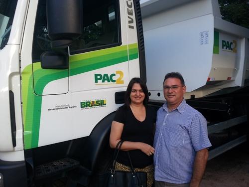 Brasileira foi contemplada com uma caminhão caçamba. Entrega aconteceu na APPM - Imagem 2