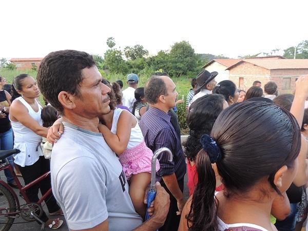 Visita da Divina Santa Cruz enaltece a fé  na região - Imagem 6