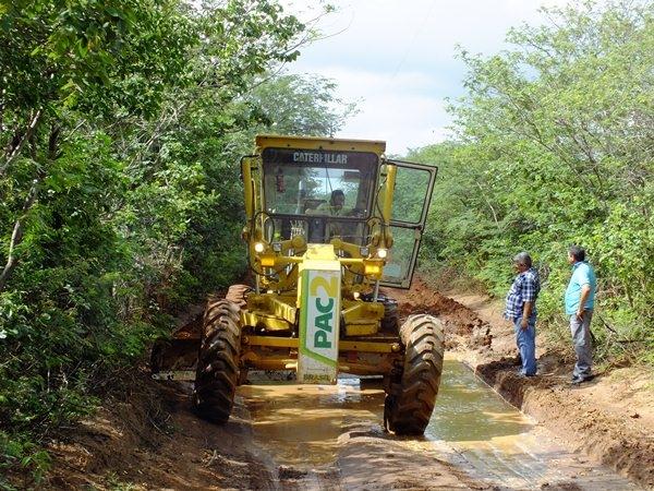 Secretaria de obras recebe elogios dos vereadores de Dom Expedito Lopes - Imagem 7