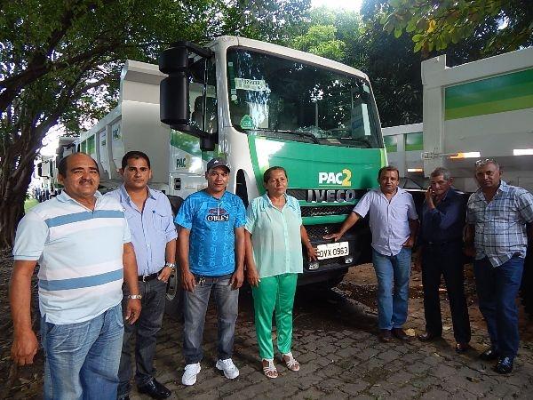 Cidade de Lagoinha é contemplada com uma Caçamba do PAC2 - Imagem 3
