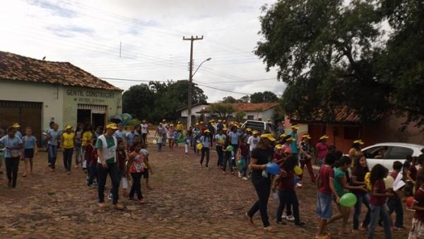 Caminhada de conscientização contra a Dengue  - Imagem 18