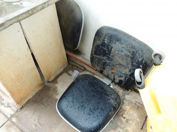 Fotos do descaso como o hospital Josefina Getirana Neta foi entregue - Imagem 18