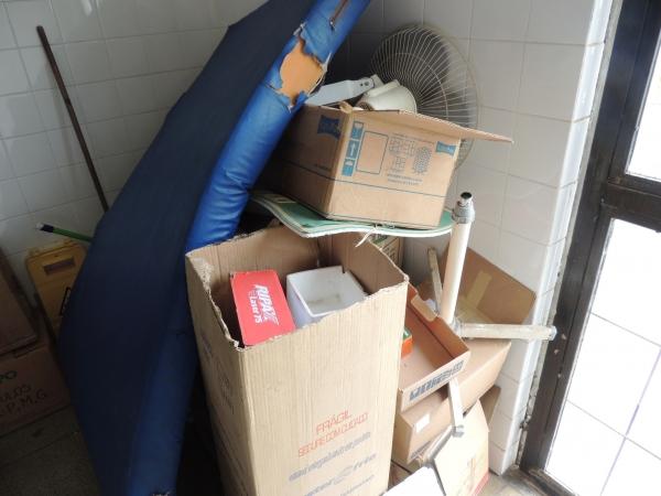 Fotos do descaso como o hospital Josefina Getirana Neta foi entregue - Imagem 14