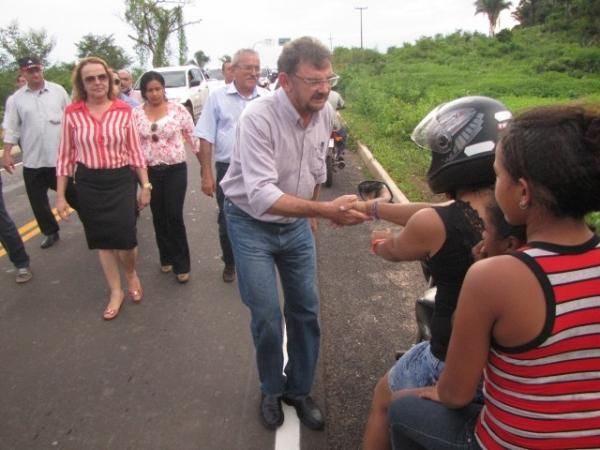 Governador Wilson Martins Inaugura obras no município de Miguel Alves - Imagem 14