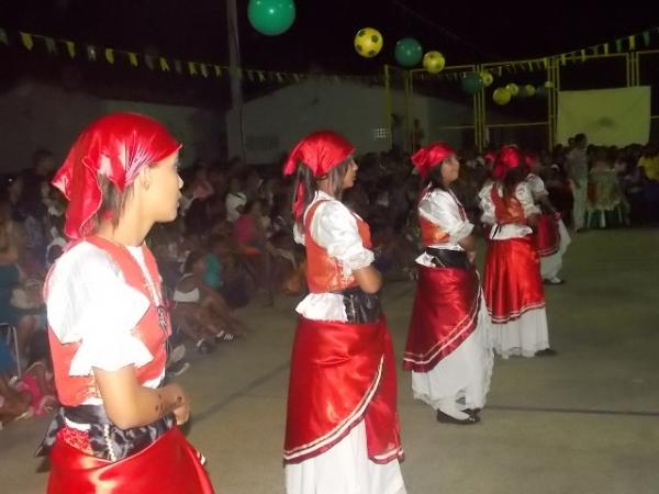 Aniversário da cidade : Noite da educação foi um espetáculo em Canavieira  - Imagem 7