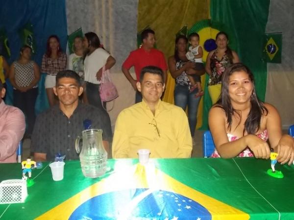 Aniversário da cidade : Noite da educação foi um espetáculo em Canavieira  - Imagem 36