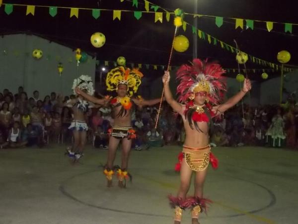 Aniversário da cidade : Noite da educação foi um espetáculo em Canavieira  - Imagem 18