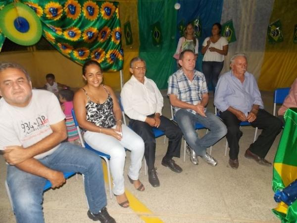 Aniversário da cidade : Noite da educação foi um espetáculo em Canavieira  - Imagem 76