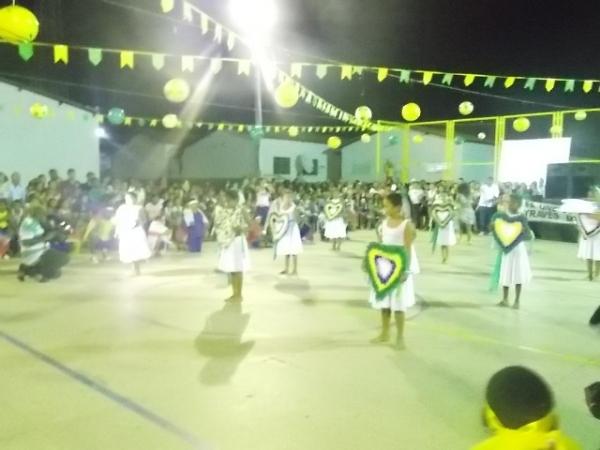 Aniversário da cidade : Noite da educação foi um espetáculo em Canavieira  - Imagem 66