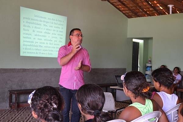Alunos do antigo Projevem participam de palestras sobre drogas - Imagem 1