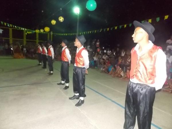 Aniversário da cidade : Noite da educação foi um espetáculo em Canavieira  - Imagem 9