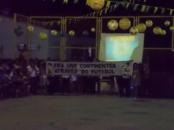 Aniversário da cidade : Noite da educação foi um espetáculo em Canavieira  - Imagem 75