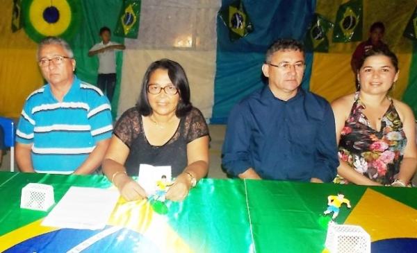 Aniversário da cidade : Noite da educação foi um espetáculo em Canavieira  - Imagem 79