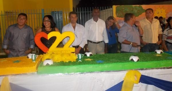 Canavieira comemora 22 anos com inaugurações, corte de bolo e muita festa. - Imagem 24
