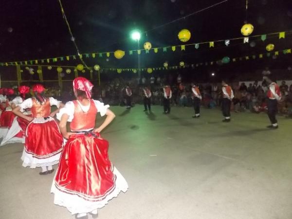 Aniversário da cidade : Noite da educação foi um espetáculo em Canavieira  - Imagem 6