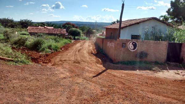 O Prefeito Filho utiliza maquinas do PAC 2 para aberturas de novas ruas, recuperação e conservação das existentes - Imagem 4