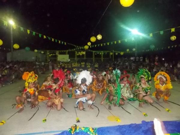 Aniversário da cidade : Noite da educação foi um espetáculo em Canavieira  - Imagem 4