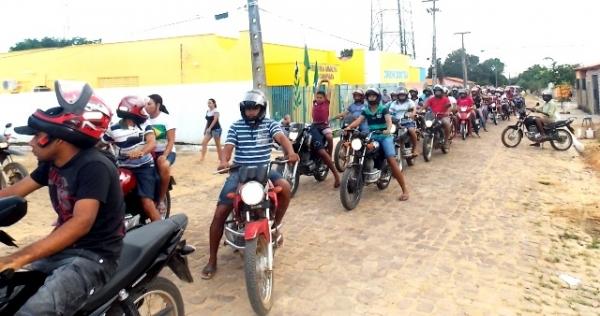 Canavieira comemora 22 anos com inaugurações, corte de bolo e muita festa. - Imagem 46