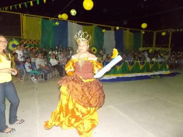 Aniversário da cidade : Noite da educação foi um espetáculo em Canavieira  - Imagem 11