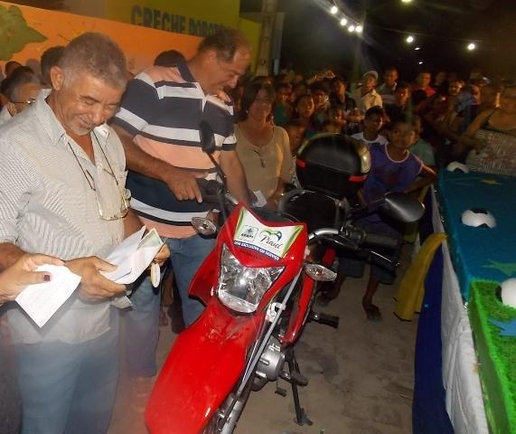 Canavieira comemora 22 anos com inaugurações, corte de bolo e muita festa. - Imagem 9