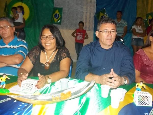 Aniversário da cidade : Noite da educação foi um espetáculo em Canavieira  - Imagem 41