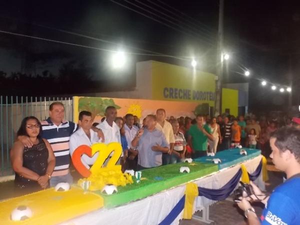 Canavieira comemora 22 anos com inaugurações, corte de bolo e muita festa. - Imagem 23
