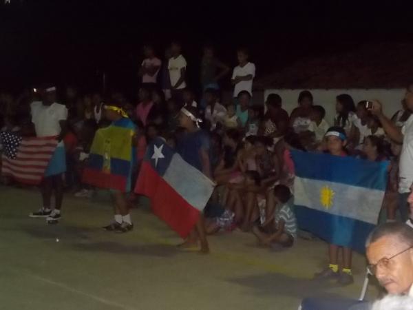 Aniversário da cidade : Noite da educação foi um espetáculo em Canavieira  - Imagem 71