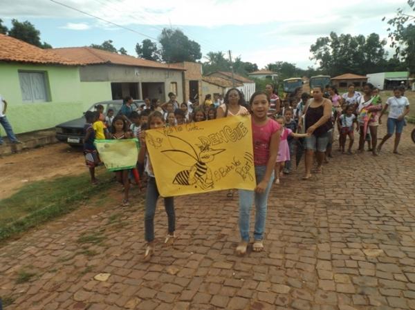 Secretaria Municipal de Saúde promove o Dia D de combate a Dengue - Imagem 4