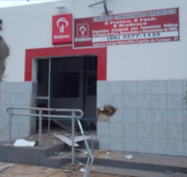 Mais uma vez agencia do Banco Bradesco em Capitão de Campos é explodida - Imagem 2