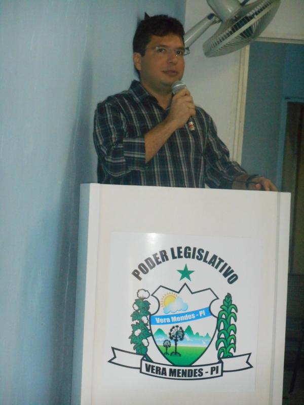 Sidney Martins recebe título de cidadania em Vera Mendes - Imagem 1