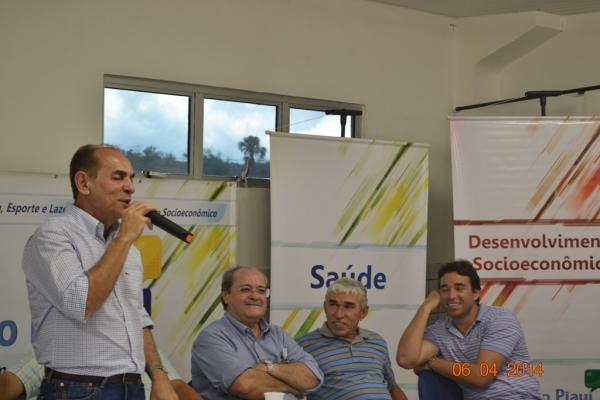 Prefeito Zé Resende e vice Professor Dominguinhos participam do Encontro Ouvindo o Piauí. - Imagem 5