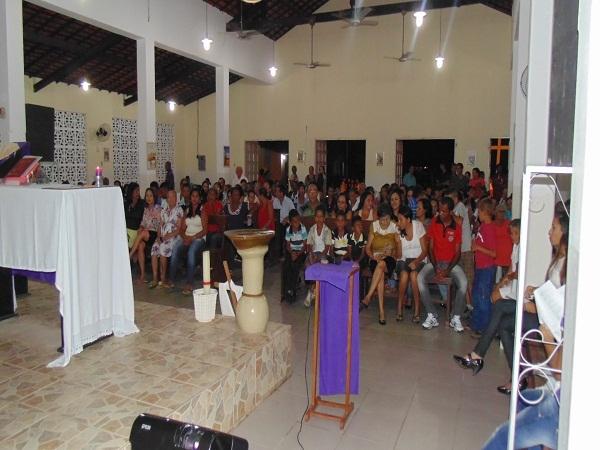 Padre Juarez Donato toma posse como novo pároco da paroquia Santo Inácio de Loyola - Imagem 44
