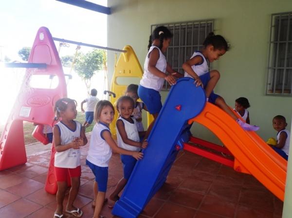 Creche onde alunos assistiam aulas no pátio, ganha reforma e duas novas salas - Imagem 5