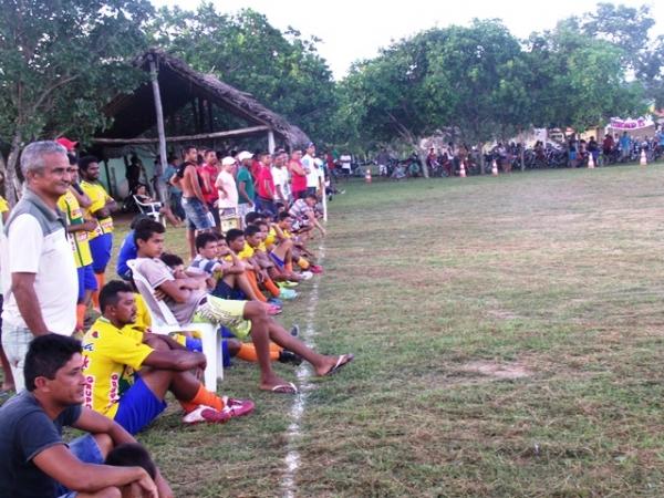 O esporte mais praticado é o futebol de campo - Imagem 2