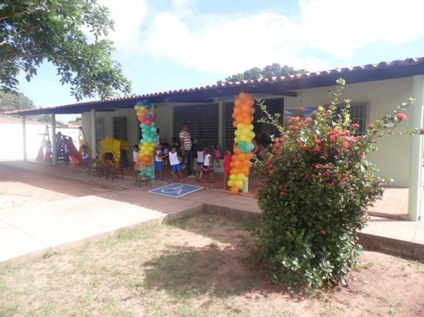 Creche onde alunos assistiam aulas no pátio, ganha reforma e duas novas salas - Imagem 1