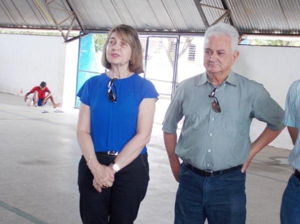 Prefeitura de Batalha realizou entrega de material esportivo para escolinha do Clube Figueirinhaâ€ - Imagem 4