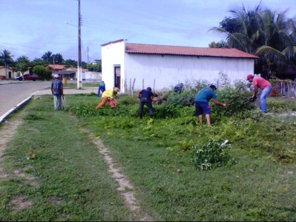 Prefeito Realiza mutirão de limpeza nas principais via de Boa Hora - Imagem 10