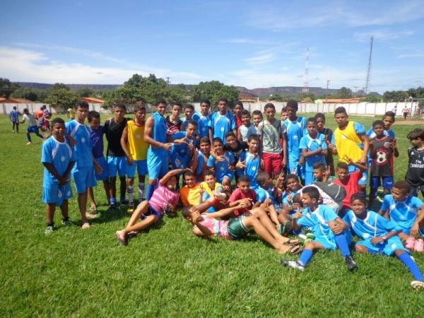 Time de Manoel Emídio vence campeonato de futebol pelos 50 anos do município - Imagem 6