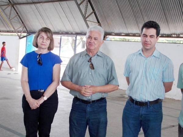 Prefeitura de Batalha realizou entrega de material esportivo para escolinha do Clube Figueirinhaâ€ - Imagem 5