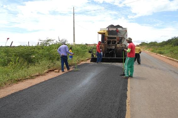 A Prefeita claudia lobo Junto ao Governo do Estado Faz Recuperação da PI que liga Currais a Bom Jesus - Imagem 24