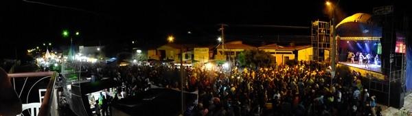 Dom Expedito Lopes: comemora Bodas de Ouro em grande estilo “50 anos de emancipação política” - Imagem 108