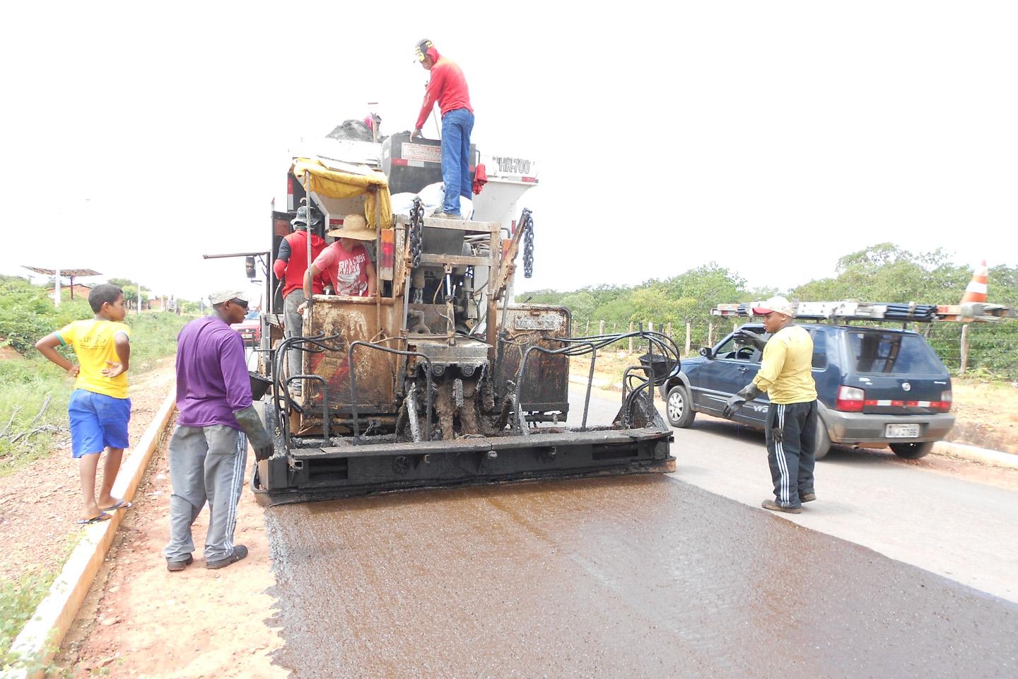 A Prefeita claudia lobo Junto ao Governo do Estado Faz Recuperação da PI que liga Currais a Bom Jesus