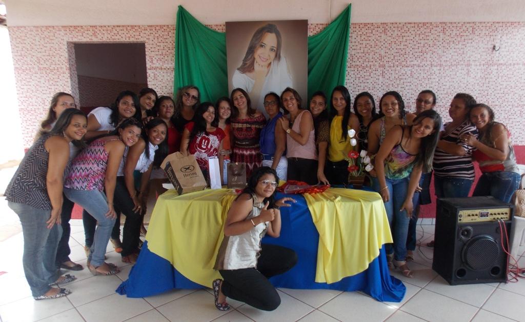 Amigos preparam almoço surpresa para 1ª dama Lindyane Batista